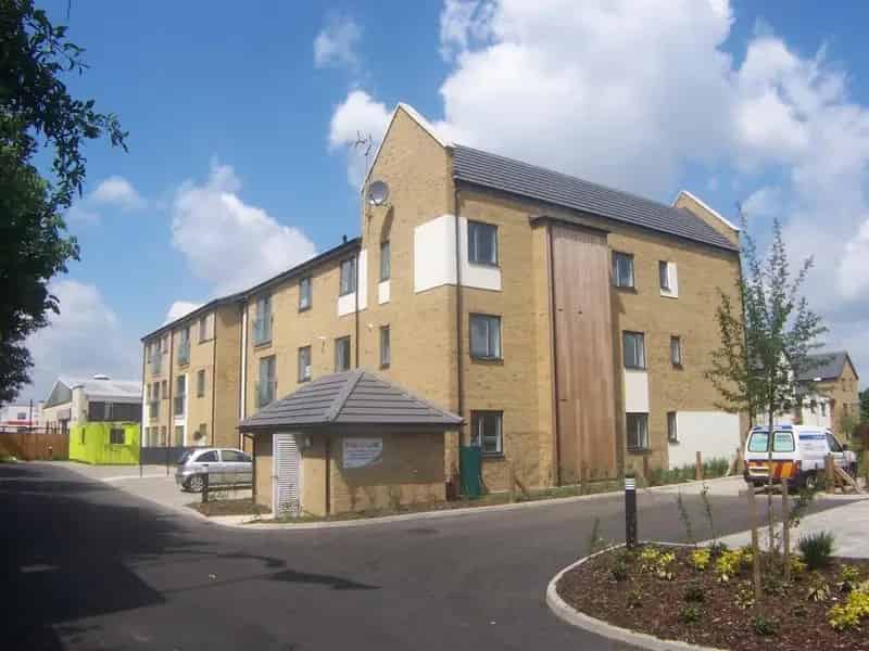 Spacious 2-Bedroom Apartment To Rent in Stone Dartford Near Bluewater