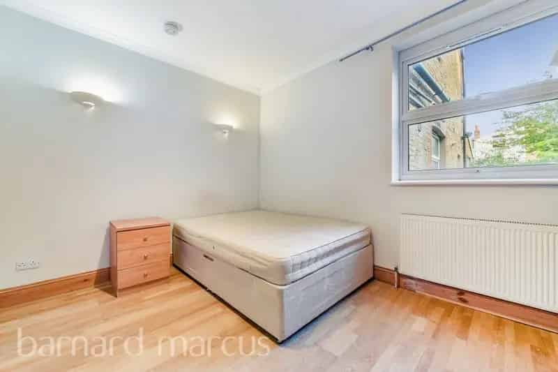 3 Bed Flat Tooting Bec Modern Flat Private Outdoor Space