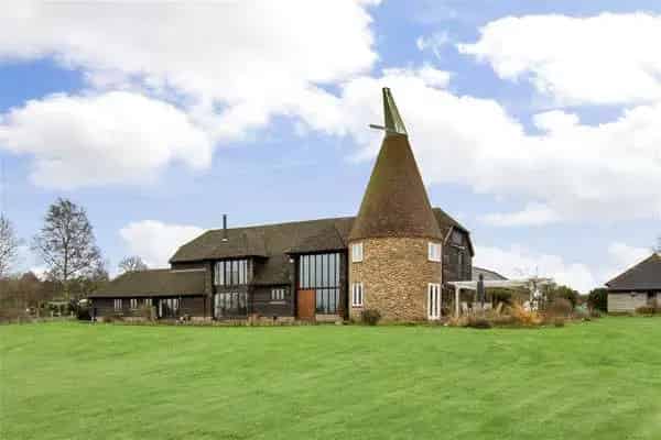 Warren Farm Barn Conversion: Spacious Family Home with 3 Self Contained Suites