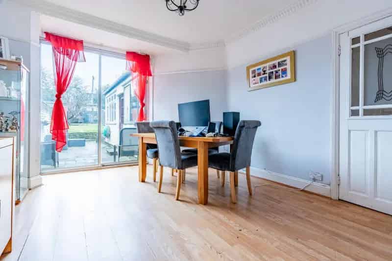 3 Bedroom Terraced House for Sale Hampstead Road