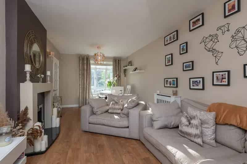 2 Bedroom Semi-Detached House to Rent