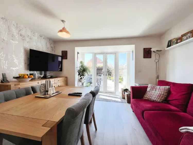 3 4 Bedroom House for Sale in Martello Lakes Hythe