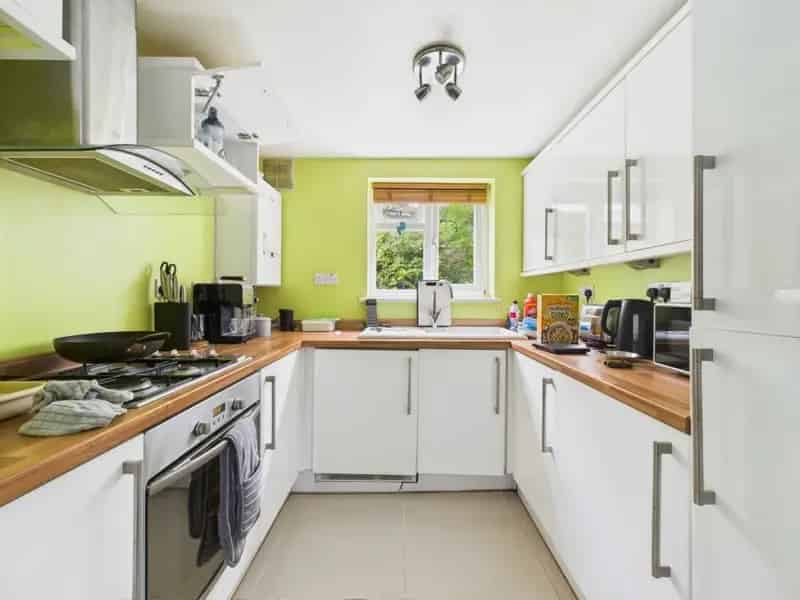 1 Bedroom Flat For Sale Modern Comfort and Seamless Living