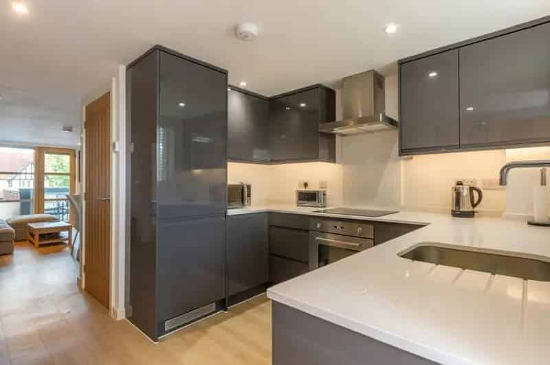 2 Bedroom Flat for Sale in Amersham on the Hill
