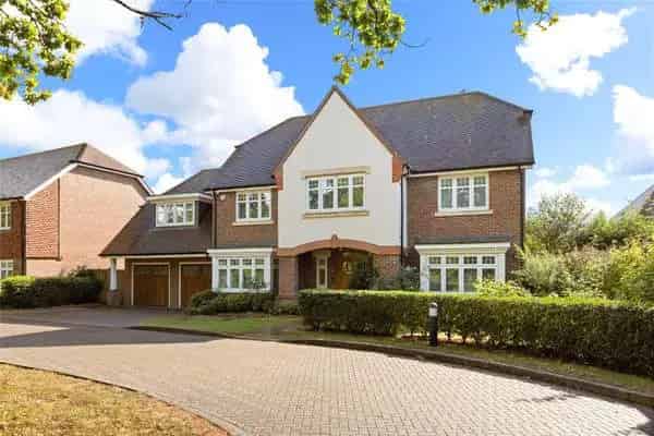 Leith Way, Cranleigh, Surrey, GU6 8GH | Property for sale | Savills