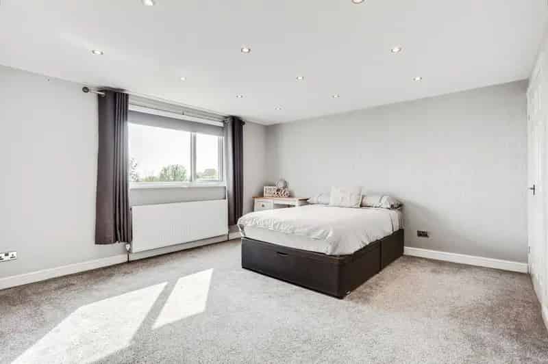 3 Bedroom End Terrace House Wakefield West Yorkshire