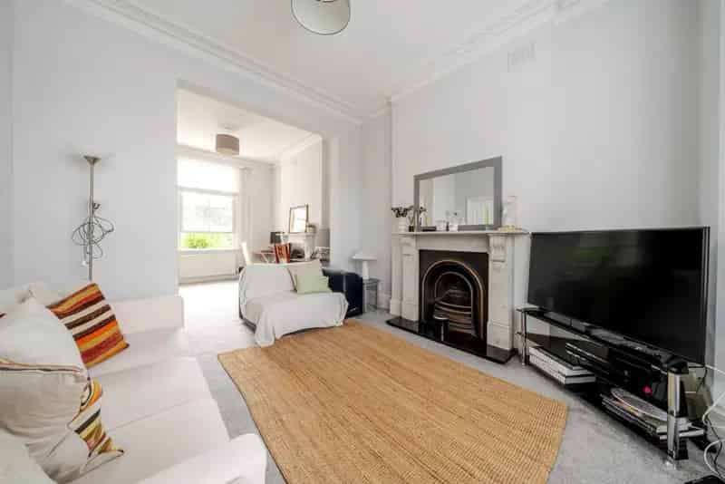 Four Double Bedroom Victorian Terrace House Near Clapham Common