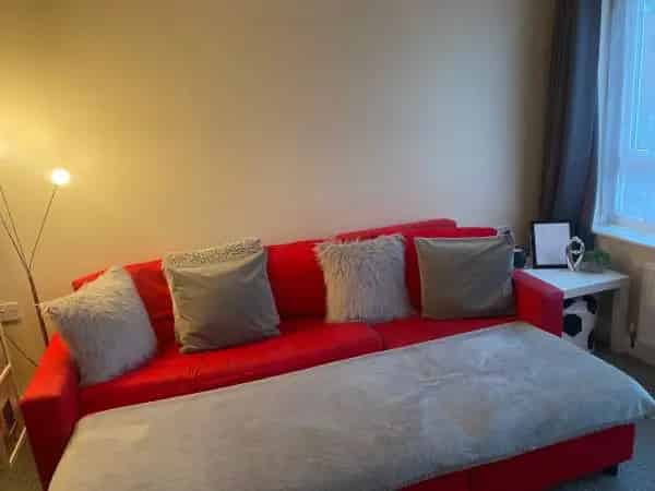 1 Bedroom Flat near Wakefield - Parking Available