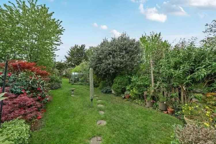 4 Bedroom House for Sale Near New Barnet Station