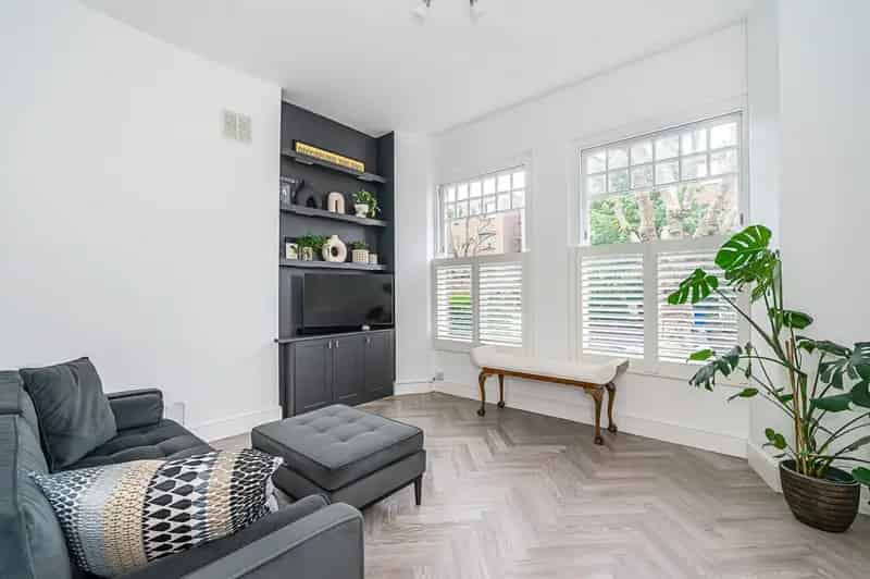 2 Bedroom Flat for Sale West Hampstead Kilburn