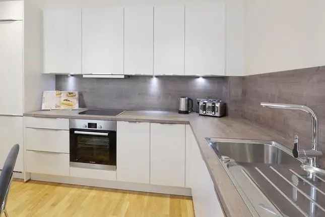 3 Bed 2 Bath Apartment Ravenscourt Park Newly Refurbished