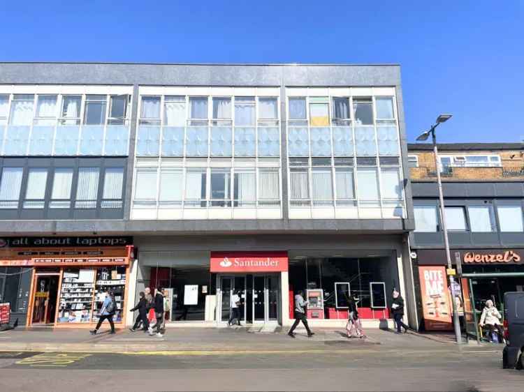 Double Fronted Shop to Let Borehamwood Prime Location