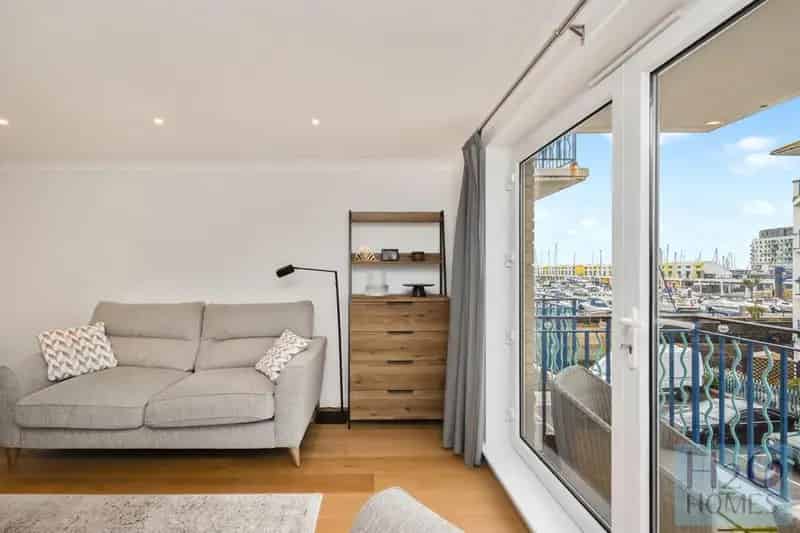 2 Bedroom Apartment for Sale Brighton Marina Harbour Views