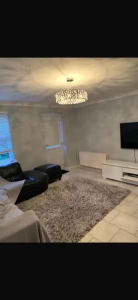 House For Rent in Crawley, England