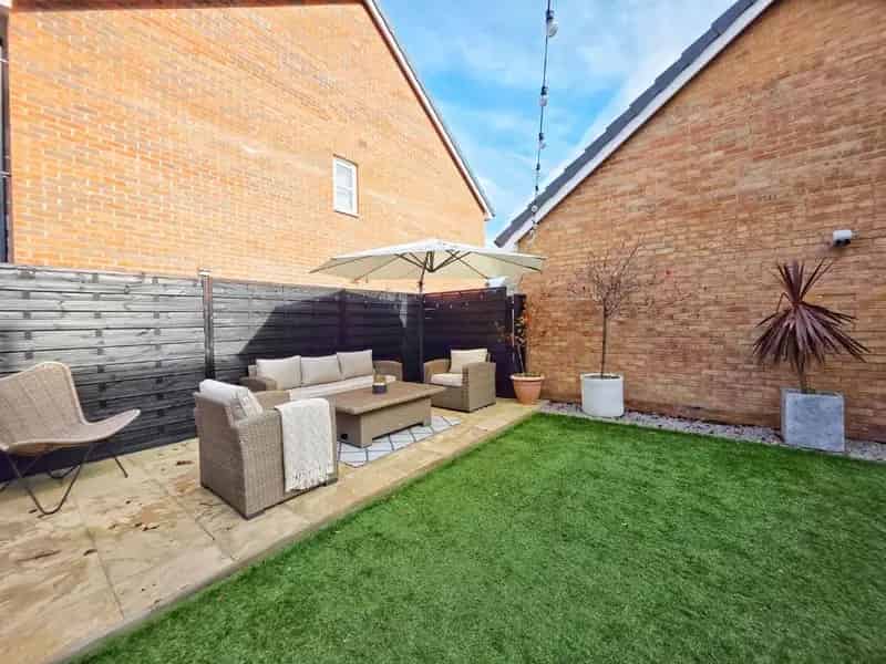 4 Bed Detached House for Sale