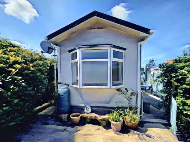 1 Bedroom Park Home for Sale