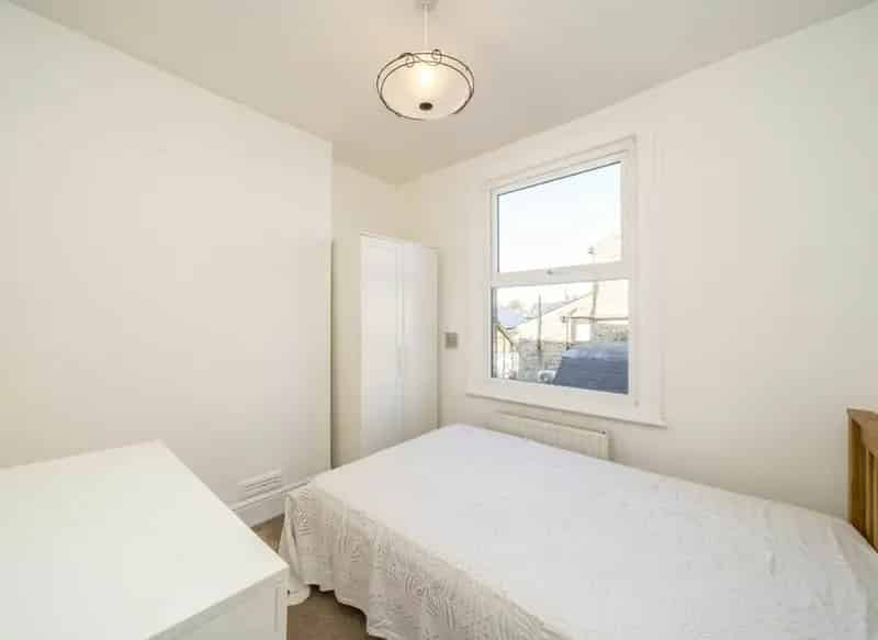 Spacious One Bedroom Flat Richmond Central Location