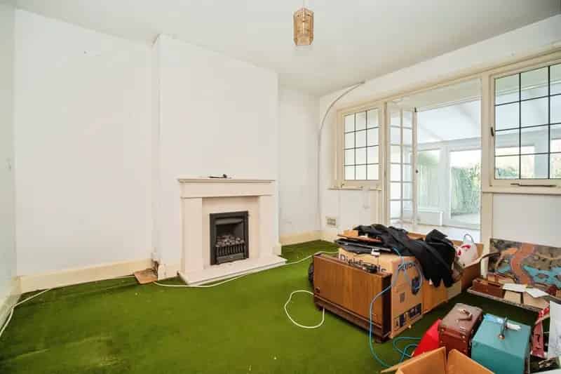 Four Bedroom Semi Detached House Dorchester Manor Park