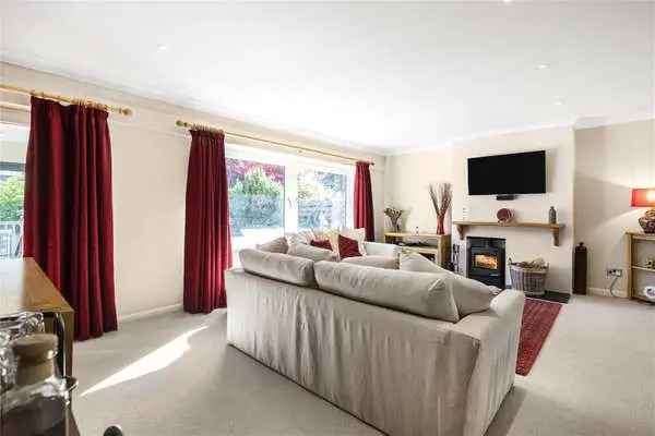 Goddard Drive, Midgham, Reading, Berkshire, RG7 5UW | Property for sale | Savills