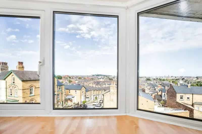 1 Bedroom Semi Detached Flat for Sale Scarborough