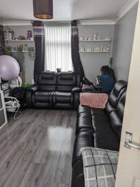 3 Bedroom House Near Schools and Town Centre