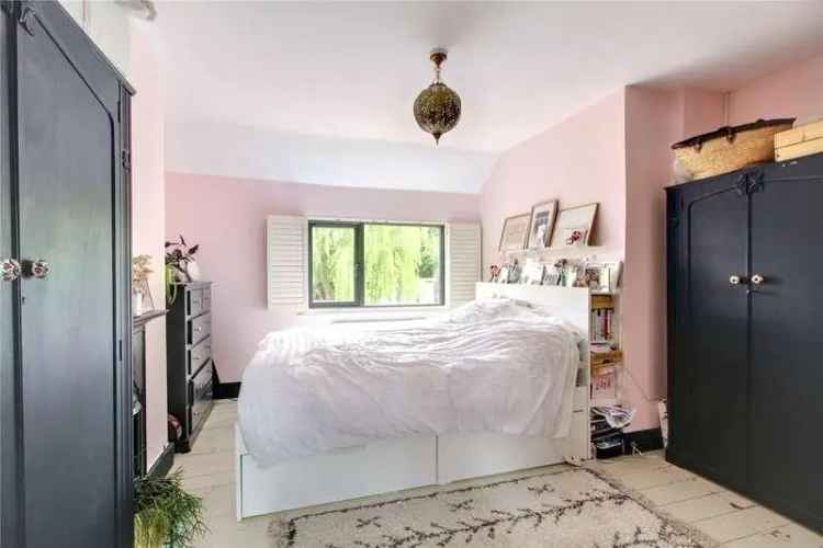 3 Bed House for Sale in Poringland