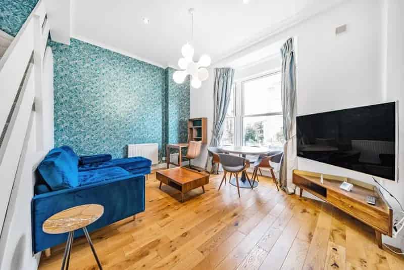 Flat For Rent , London, England