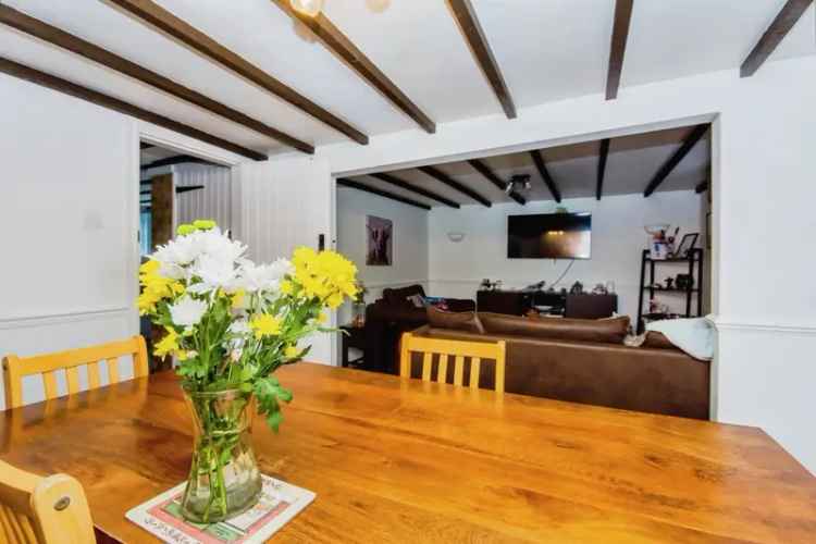 3 Bed Semi-Detached House in Heckington