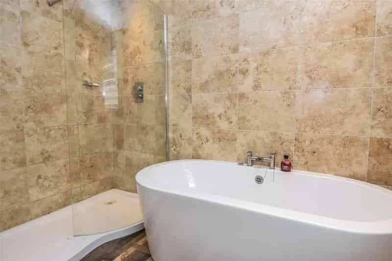 3 Bed House for Sale Semi Rural Location