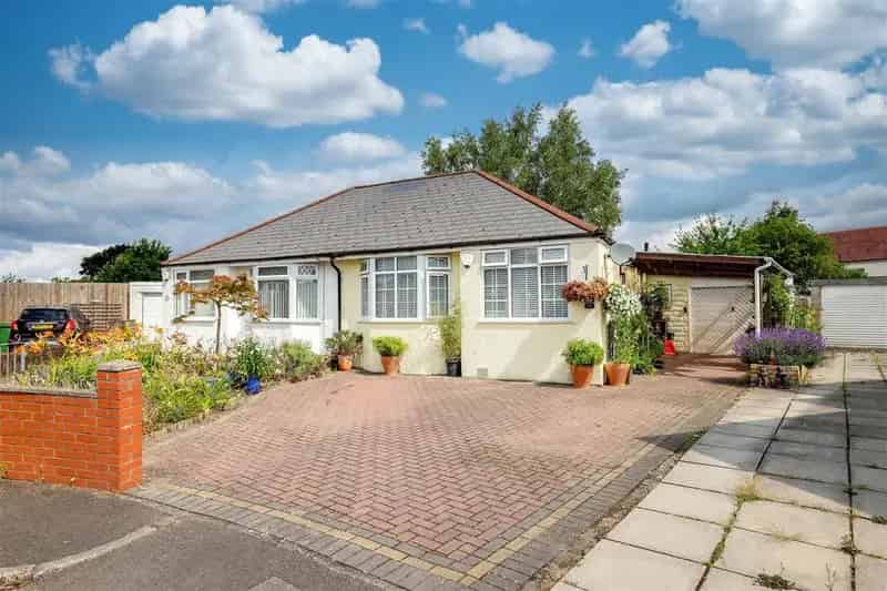 2 Bedroom Semi Detached Bungalow for Sale
