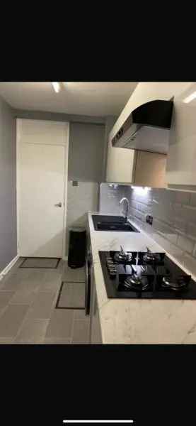 Flat For Rent in London, England