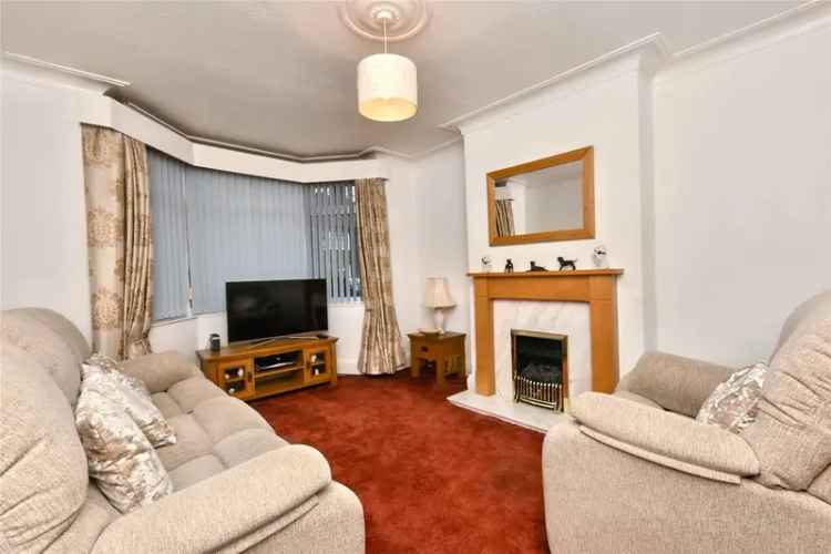 House For Sale in Leeds, England