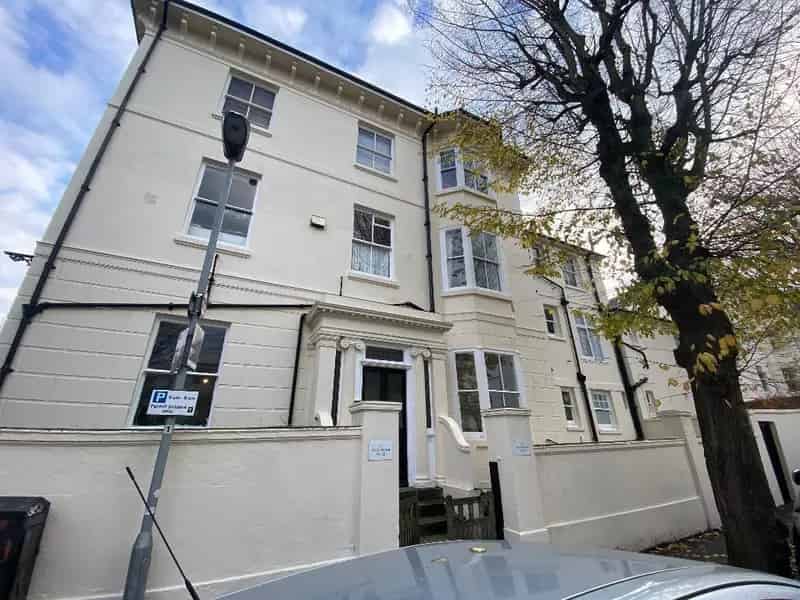 4 Bedroom Furnished Maisonette To Rent in Brighton