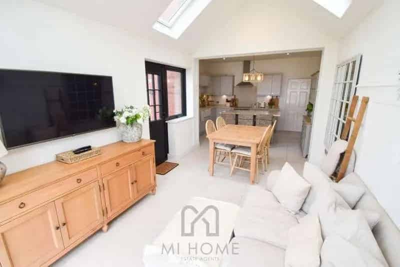 3 Bed Semi-Detached House For Sale