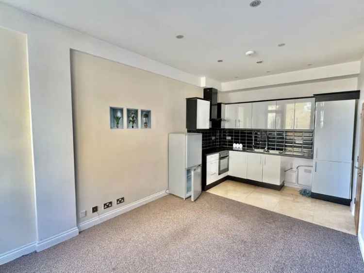 1 Bedroom Flat for Sale Folkestone Kent CT20