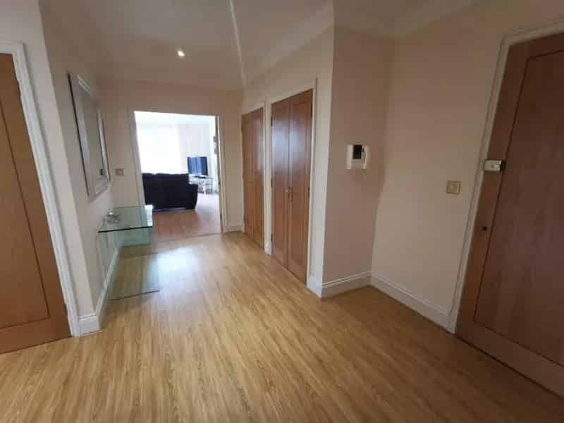 Luxury 3 Bed Apartment Sutton Coldfield Town Centre
