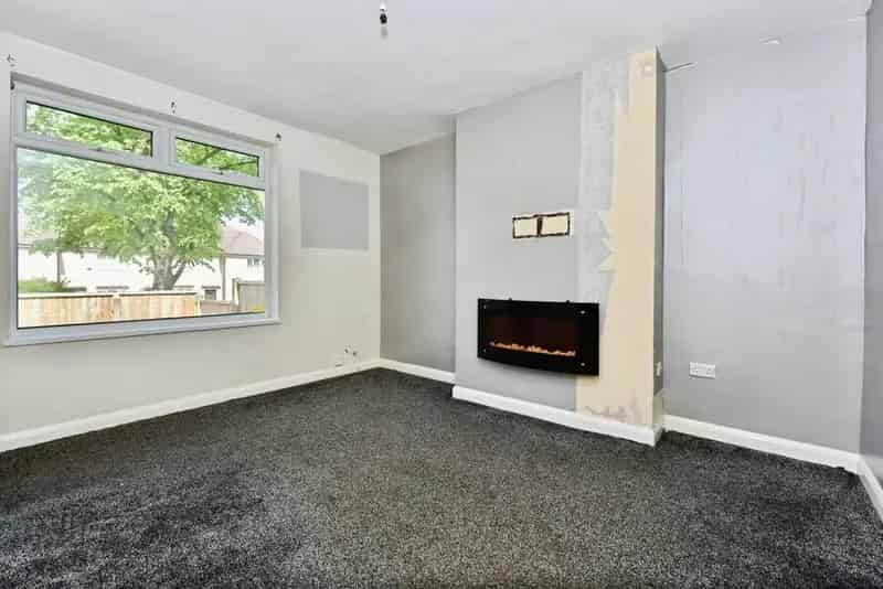 2 bedroom Semi Detached House for sale, Sheffield, South Yorkshire, S5