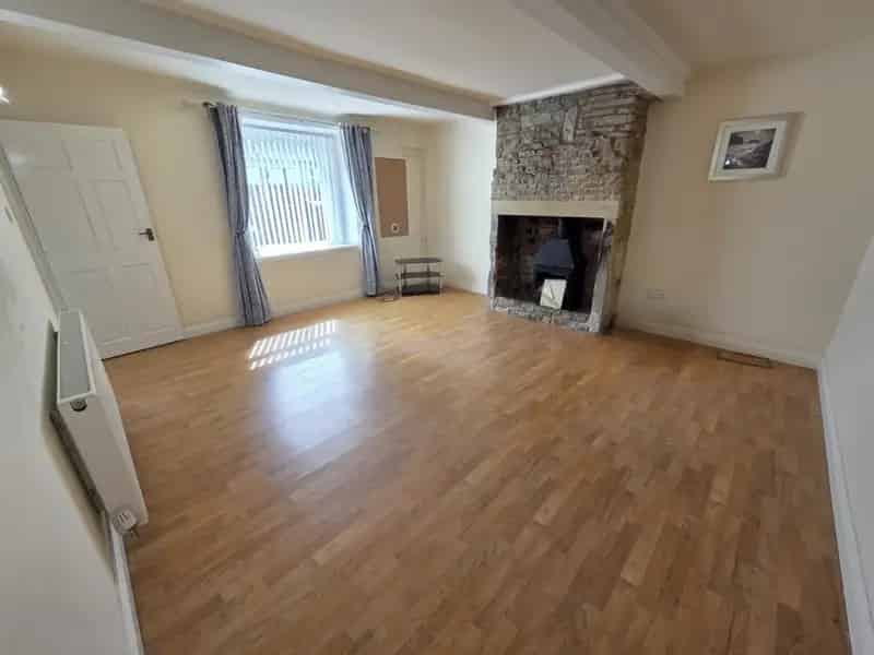 2 bedroom House
 To Rent
