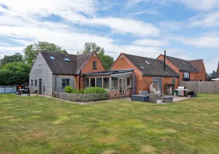 4 Bedroom Barn Conversion with Landscaped Gardens