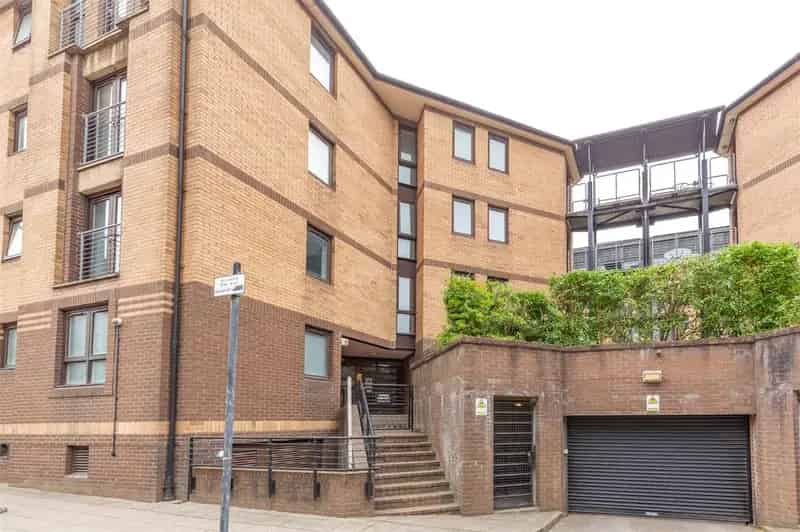 2 Bedroom Apartment For Sale