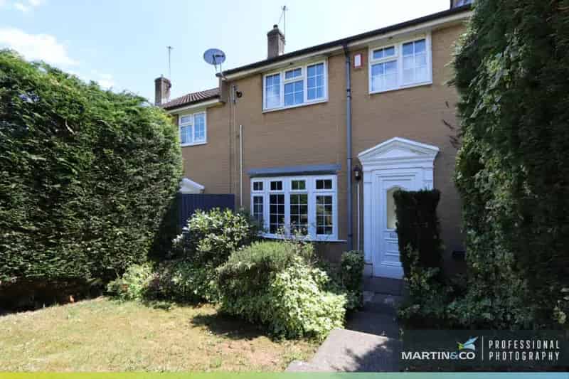 3 Bedroom House For Sale Spacious Family Home