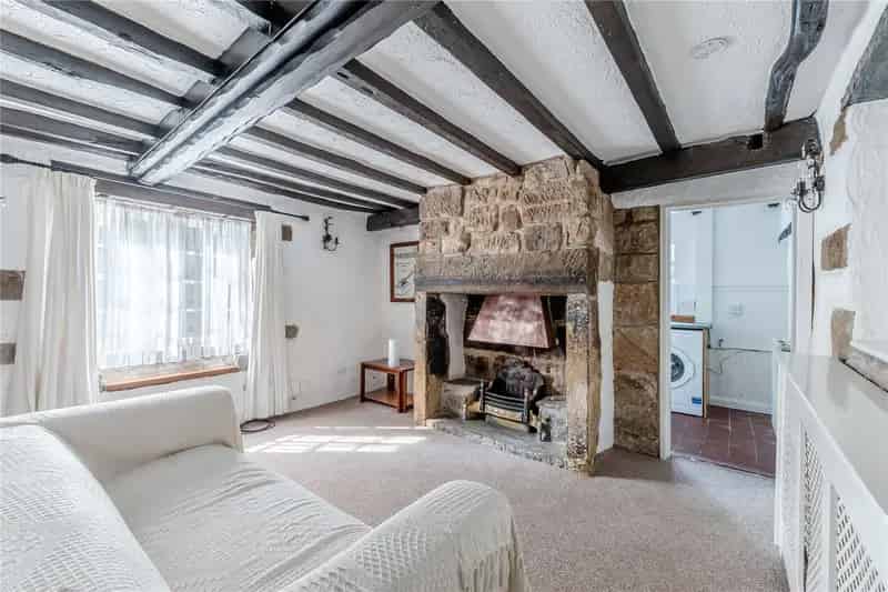 19th Century Barn Conversion Horsforth - Characterful 1 Bedroom Home