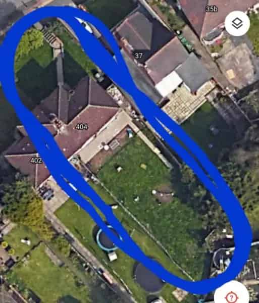 3 Bed House Near Coast 2 Storage Rooms
