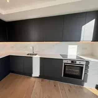 2 Bed 83m² Flat Manchester City Centre Panoramic Views Gym Pool Concierge