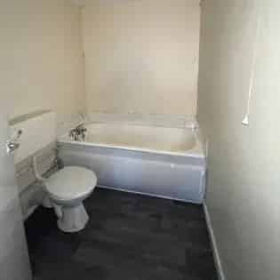 1 room flat of 82 m² in Birmingham