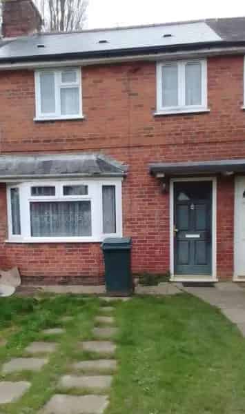 Large Terraced House with Garden, 2 Double Bedrooms, Near Great Schools