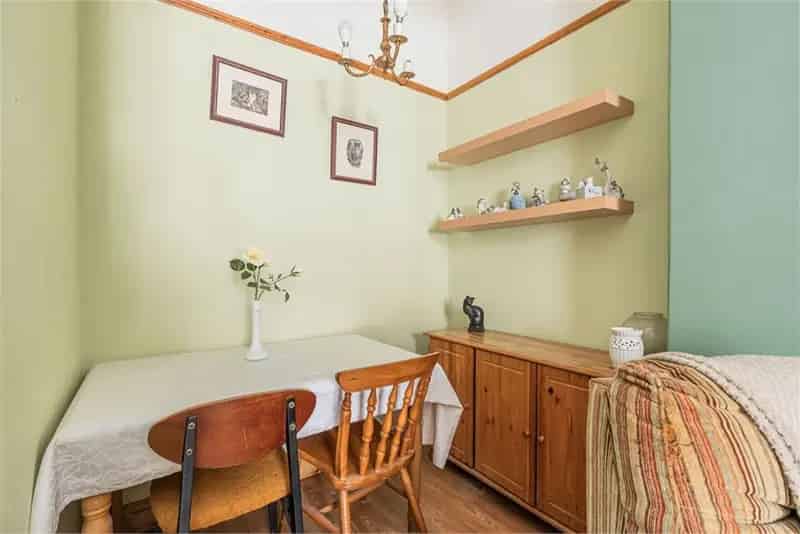 2 Bed Flat Meadowbank Edinburgh Renovation Project