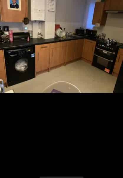 Spacious 2-Bed Flat Near Seven Sisters Station