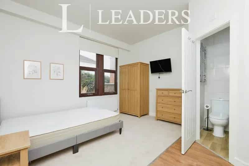 1 Bedroom House Share to Rent