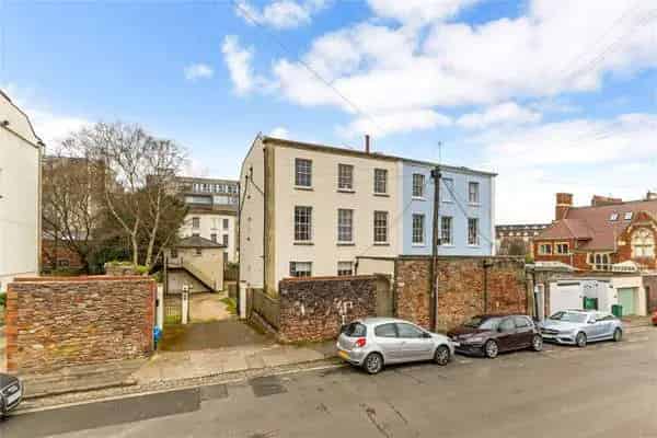 Three Bed Clifton Apartment for Sale
